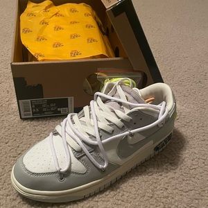 Off white Nike dunk size 8